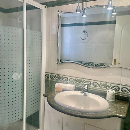 Acogedor De Dos En El Corazon De * Benidorm